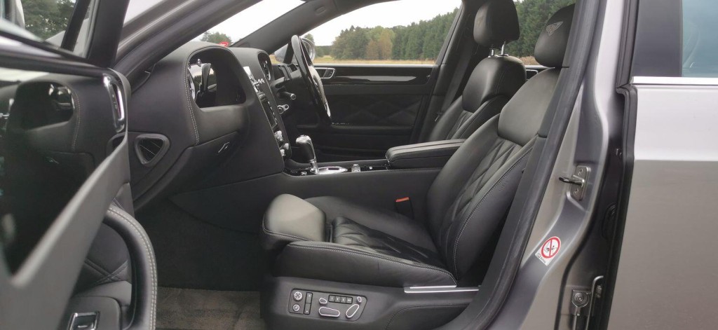 BENTLEY CONTINENTAL FLYING SPUR 6.0 W12 Flying Spur Auto 4WD 4dr 2006