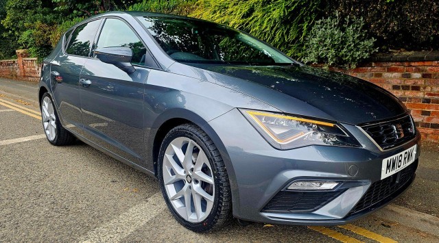 SEAT LEON 2.0 TDI FR Technology