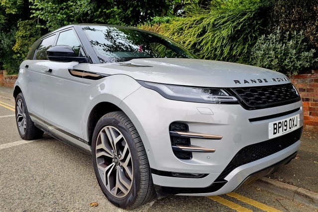 LAND ROVER RANGE ROVER EVOQUE 2.0 D180 First Edition
