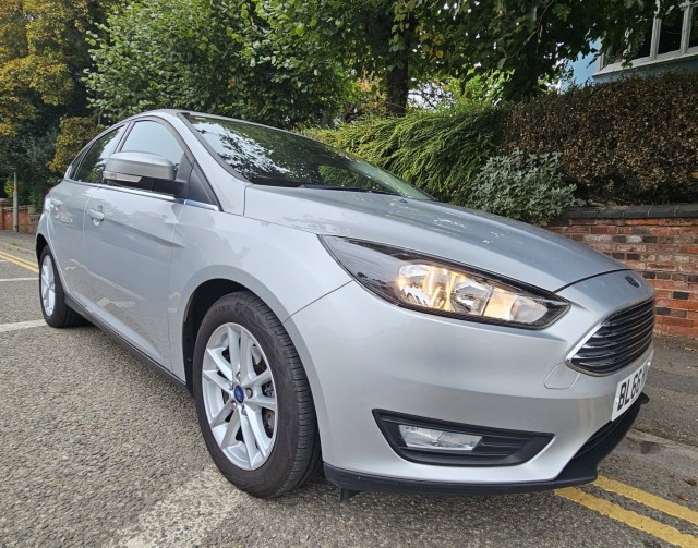 FORD FOCUS 1.0 T EcoBoost Zetec