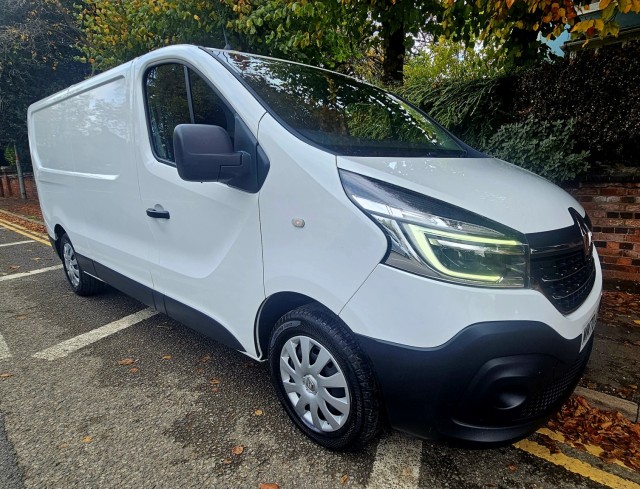 RENAULT TRAFIC 2.0 LL30 ENERGY dCi 120 Business+ MY19