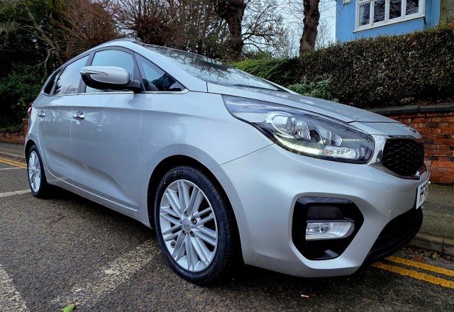 KIA CARENS 1.7 CRDi 3