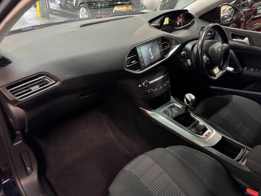 PEUGEOT 308 1.6 BlueHDi Allure 2017