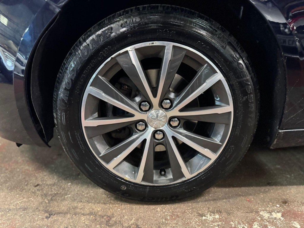 PEUGEOT 308 1.6 BlueHDi Allure 2017