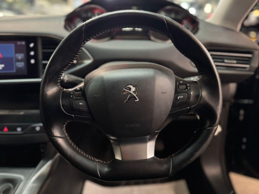 PEUGEOT 308 1.6 BlueHDi Allure 2017