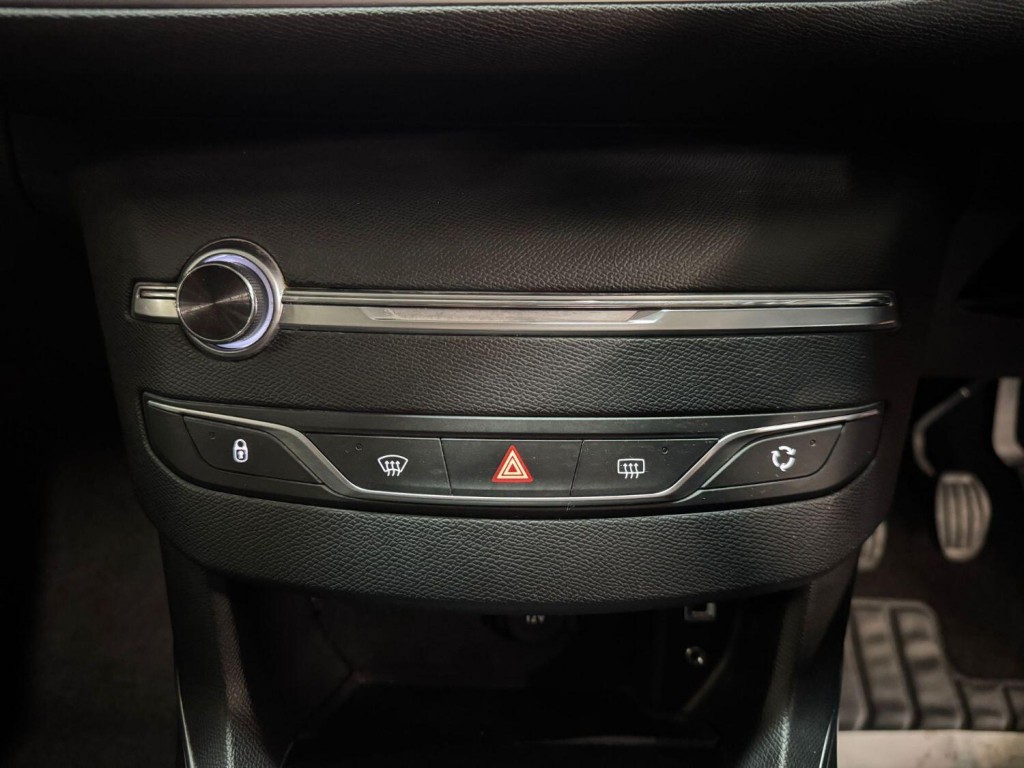 PEUGEOT 308 1.6 BlueHDi Allure 2017