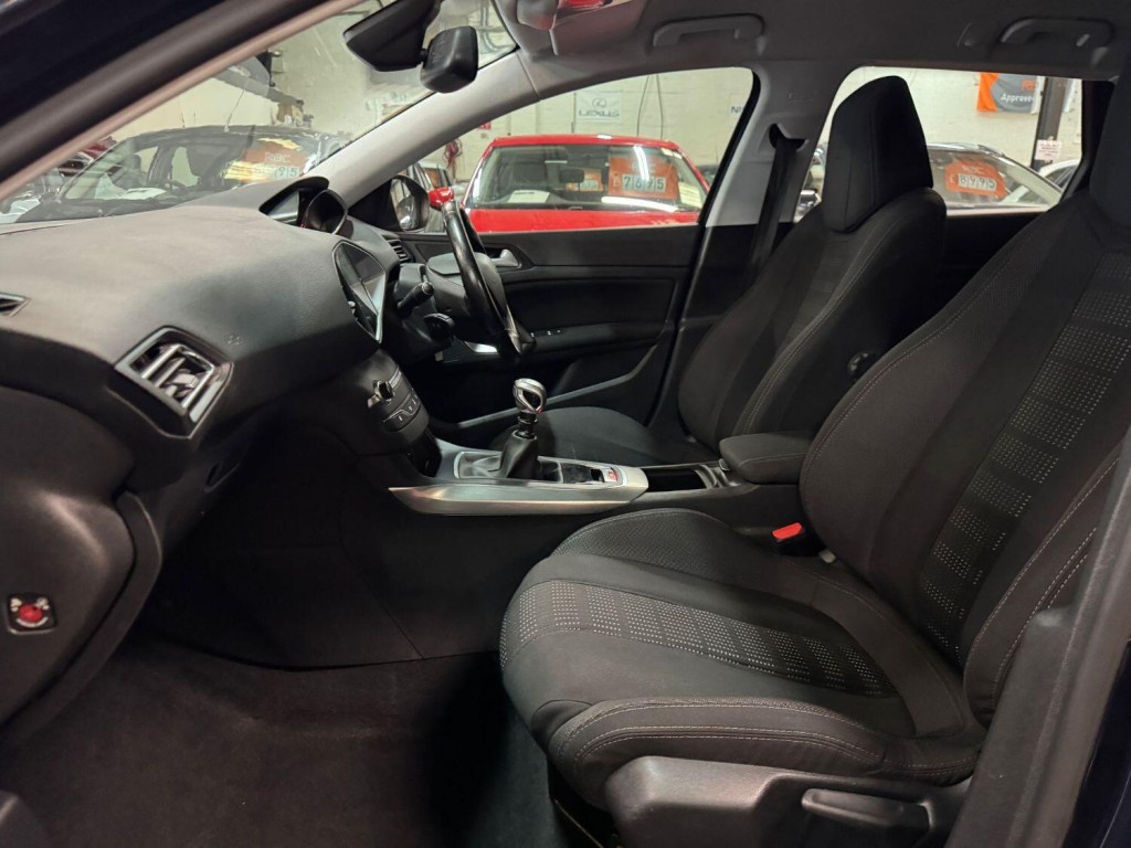 PEUGEOT 308 1.6 BlueHDi Allure 2017