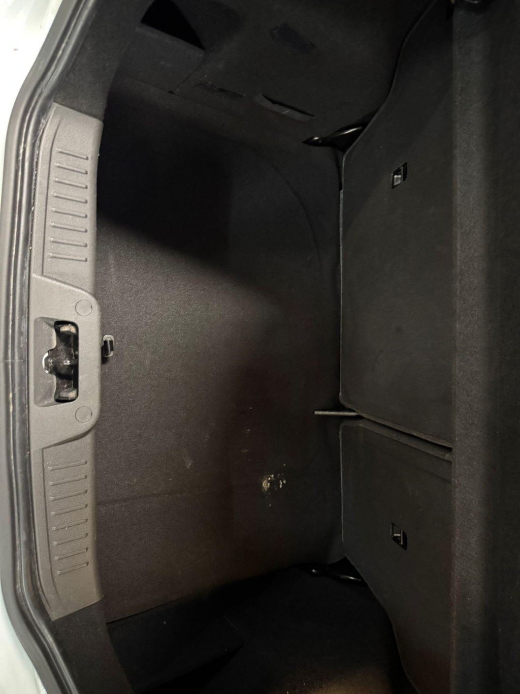 FORD FIESTA 1.3 Zetec White Edition 2016