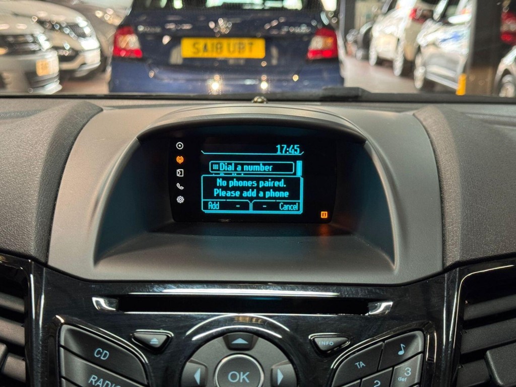 FORD FIESTA 1.3 Zetec 2015