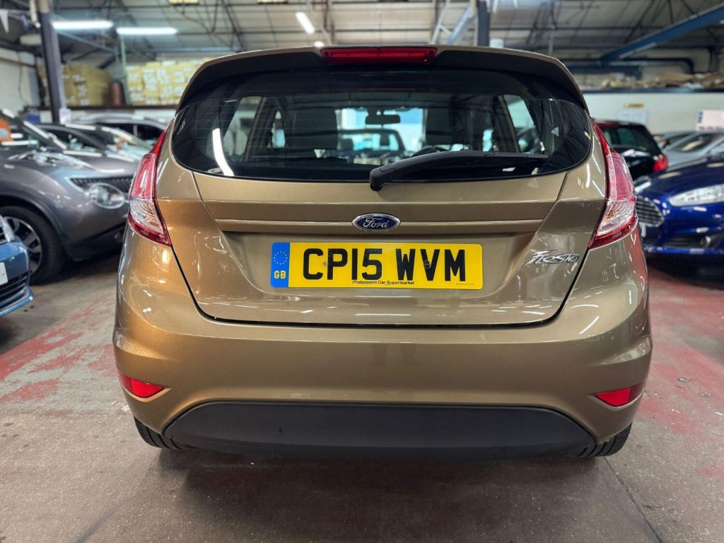 FORD FIESTA 1.3 Zetec 2015