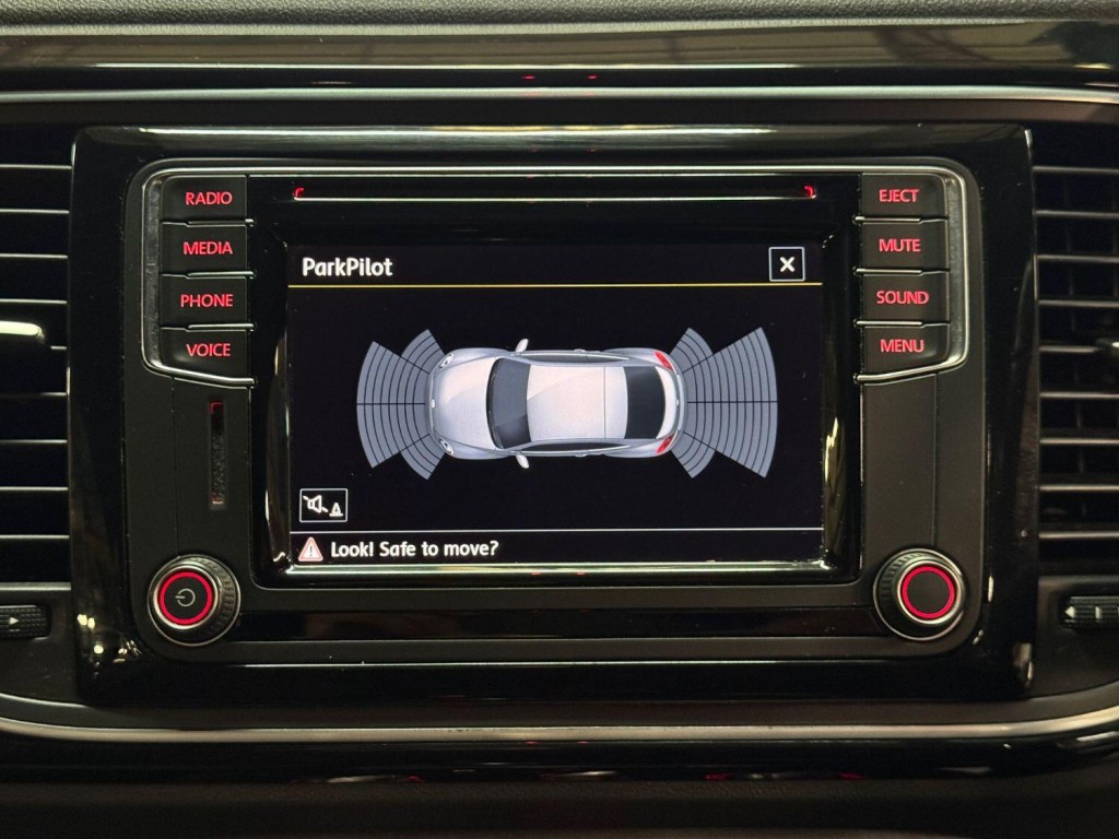 VOLKSWAGEN BEETLE 1.4 TSI BlueMotion Tech Design 2016