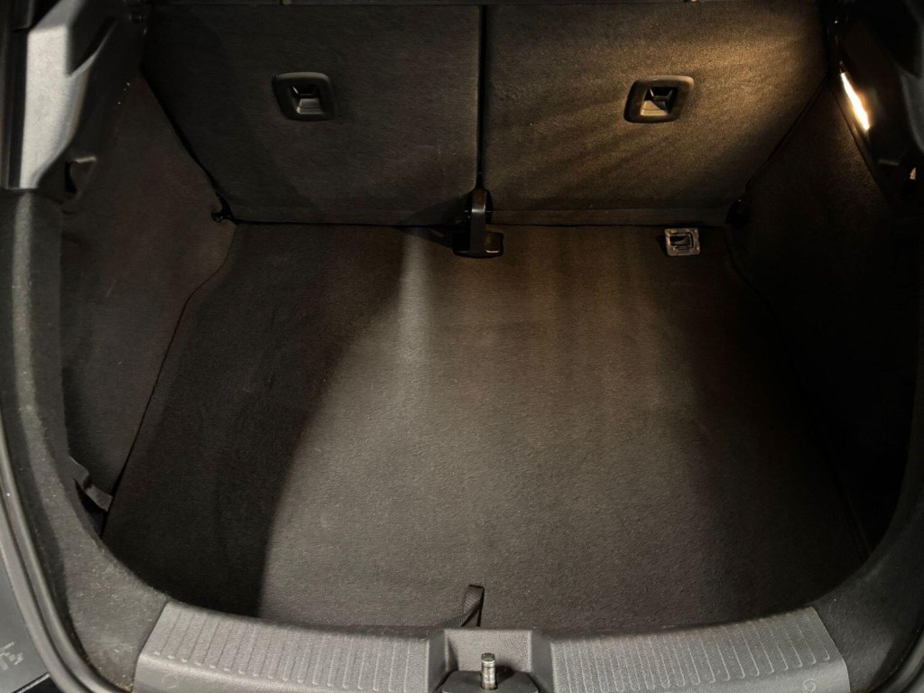 VOLKSWAGEN BEETLE 1.4 TSI BlueMotion Tech Design 2016