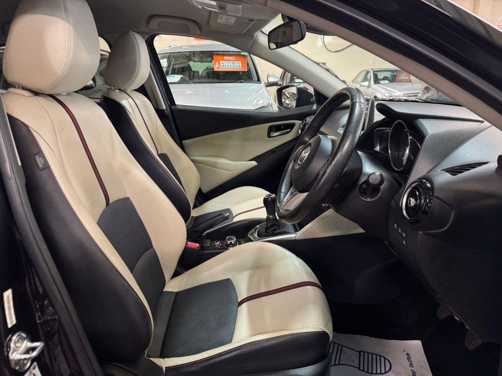 MAZDA MAZDA2 1.5 SKYACTIV-G Sport Nav 2015