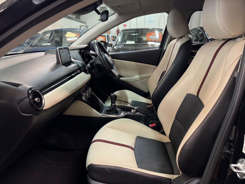MAZDA MAZDA2 1.5 SKYACTIV-G Sport Nav 2015