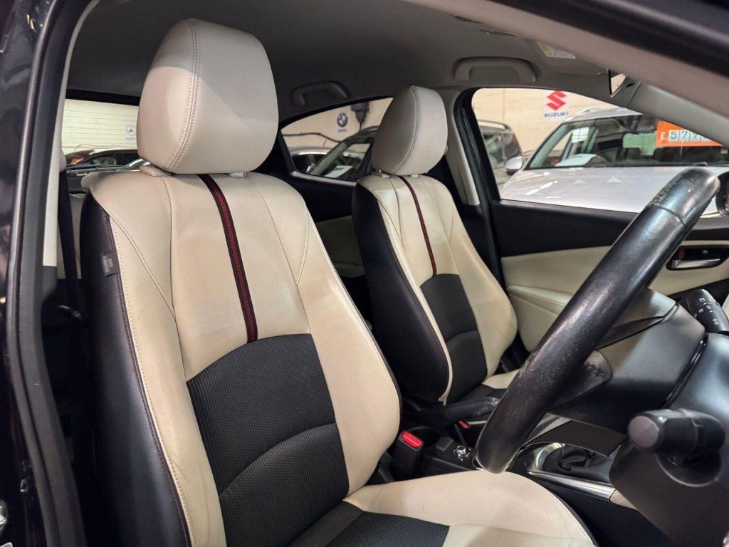 MAZDA MAZDA2 1.5 SKYACTIV-G Sport Nav 2015