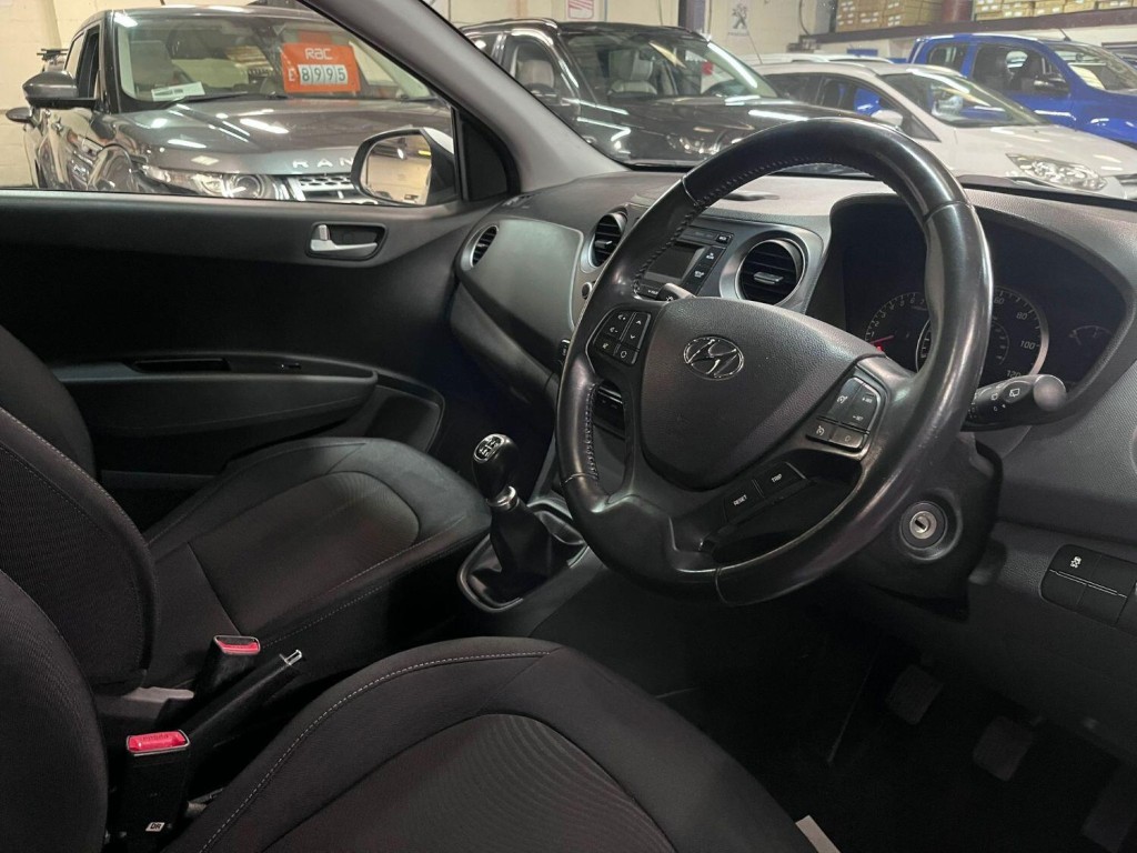 HYUNDAI I10 1.2 Premium 2017