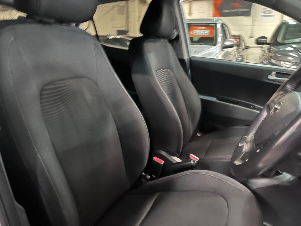 HYUNDAI I10 1.2 Premium 2017