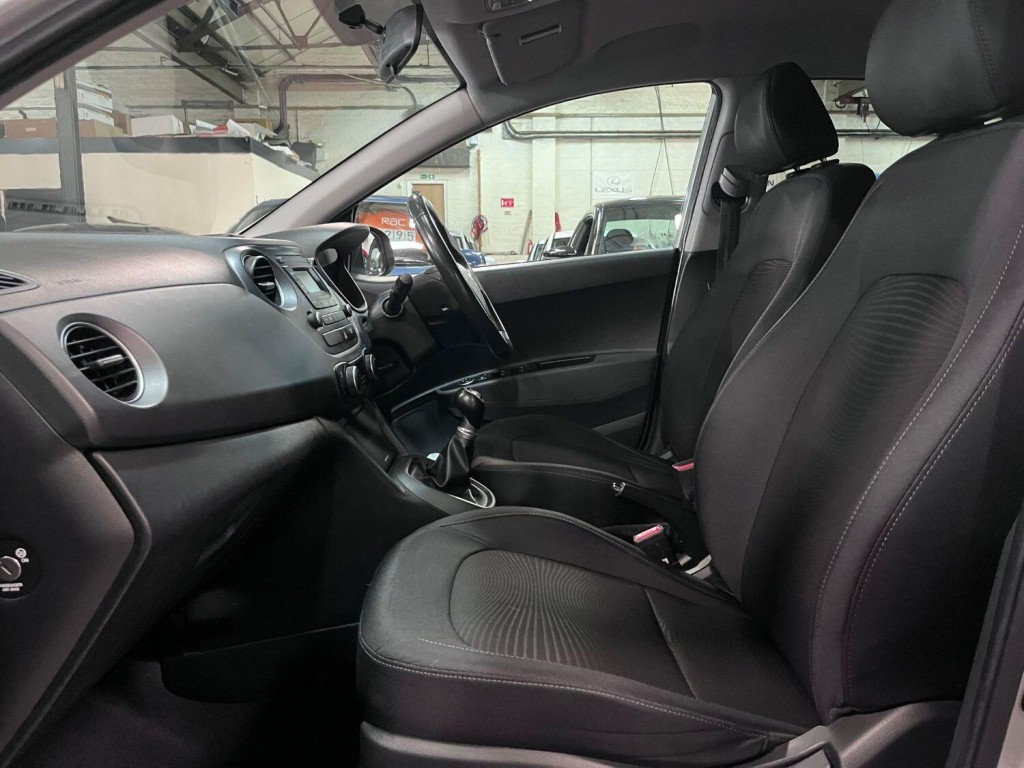 HYUNDAI I10 1.2 Premium 2017