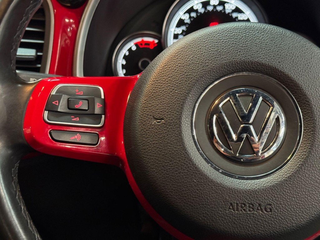 VOLKSWAGEN BEETLE 1.2 TSI BlueMotion Tech Design 2016