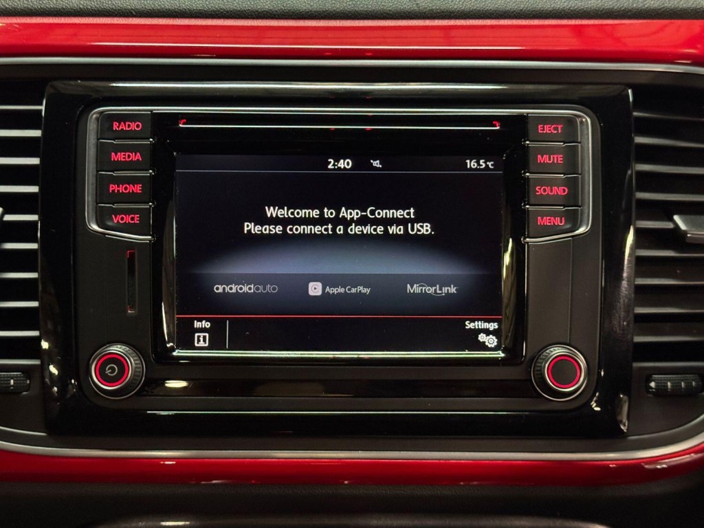 VOLKSWAGEN BEETLE 1.2 TSI BlueMotion Tech Design 2016