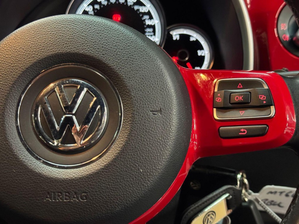 VOLKSWAGEN BEETLE 1.2 TSI BlueMotion Tech Design 2016