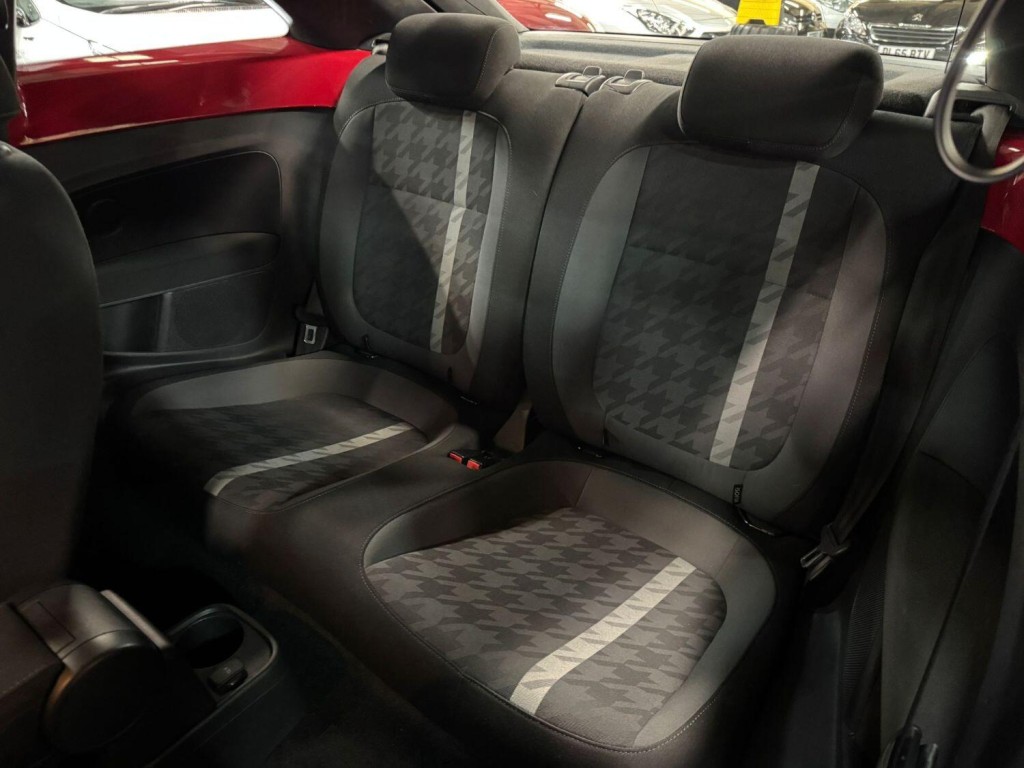 VOLKSWAGEN BEETLE 1.2 TSI BlueMotion Tech Design 2016