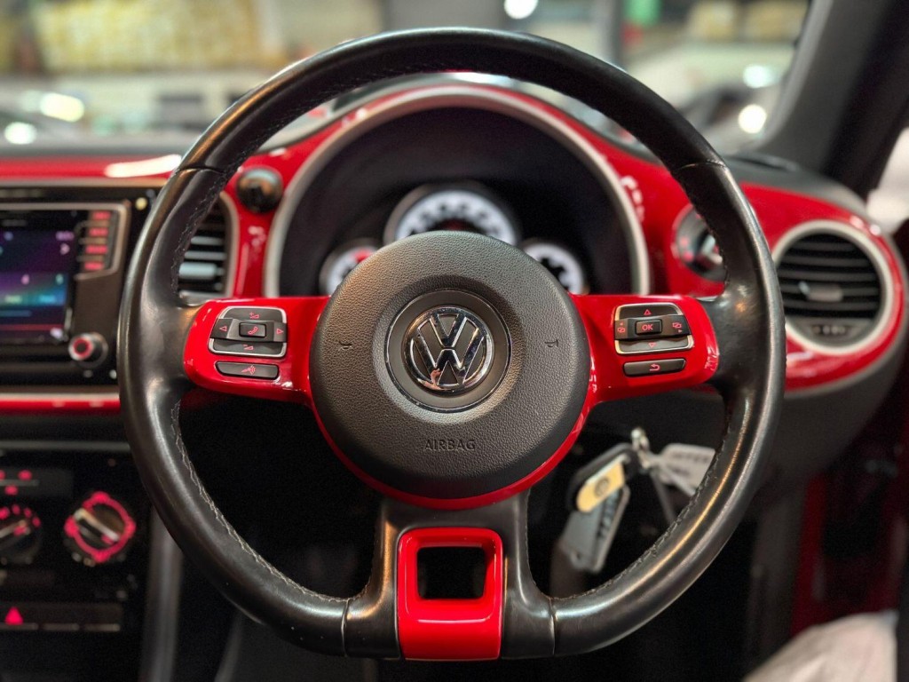 VOLKSWAGEN BEETLE 1.2 TSI BlueMotion Tech Design 2016