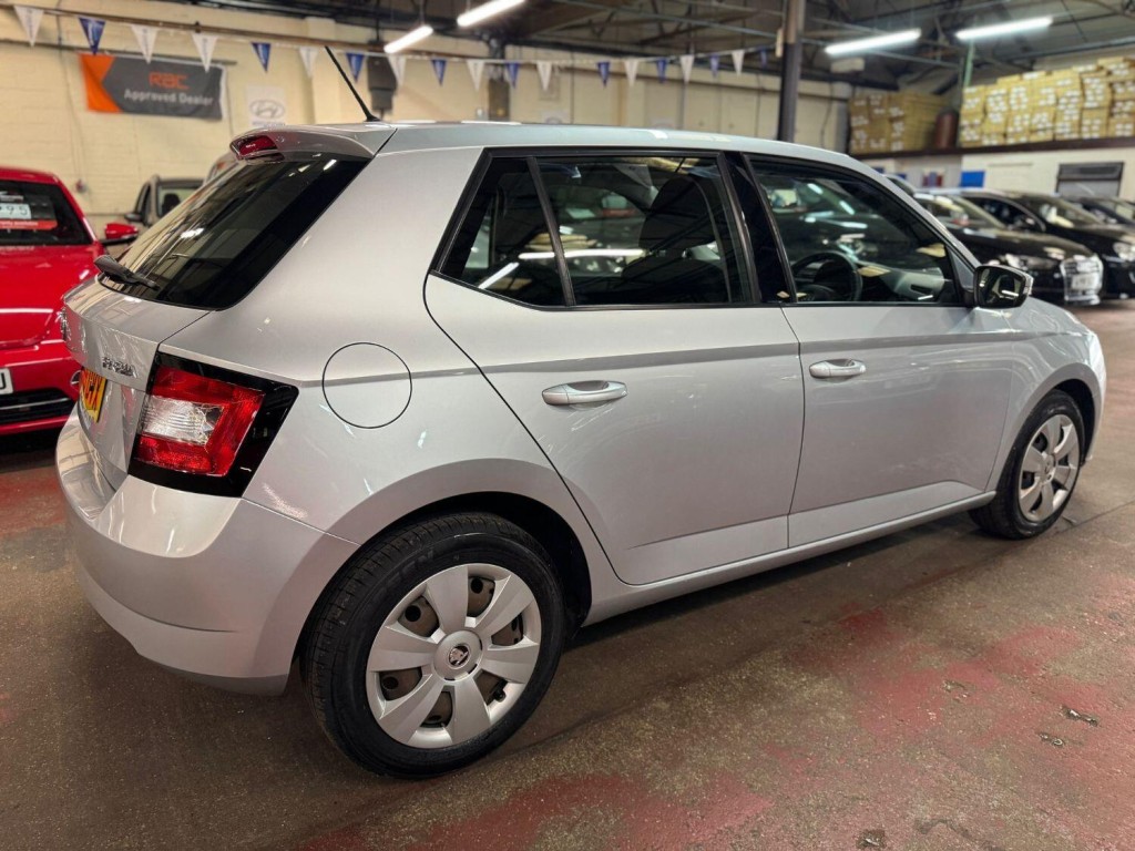 SKODA FABIA 1.0 S 2015
