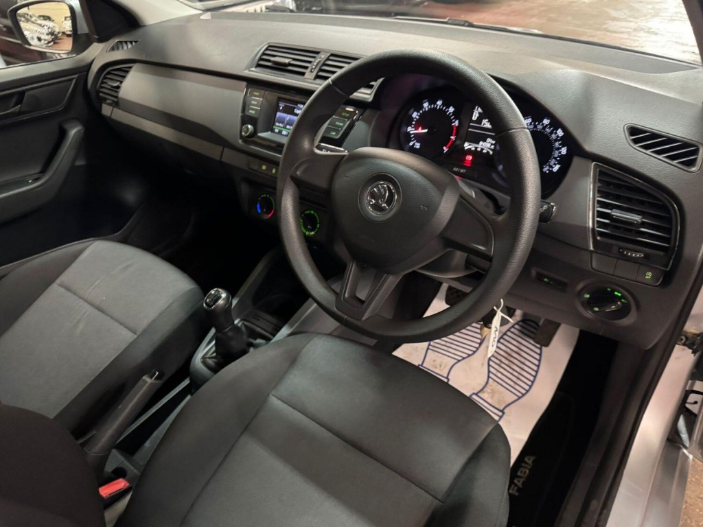 SKODA FABIA 1.0 S 2015