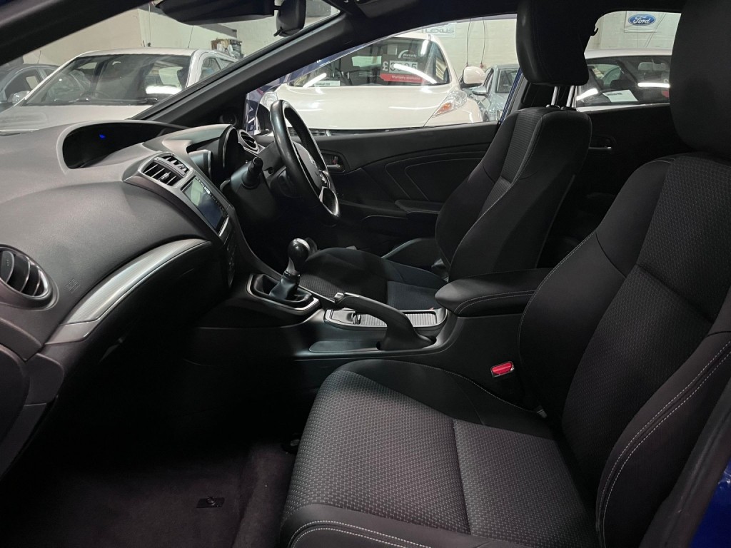 HONDA CIVIC 1.8 i-VTEC Sport 2015