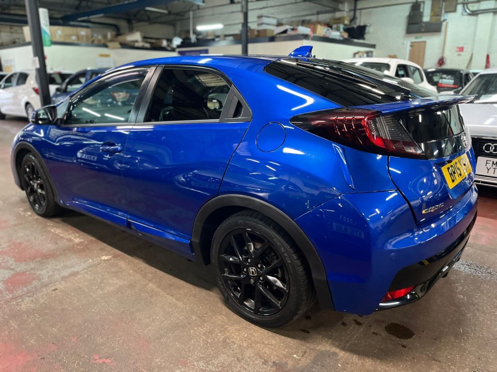 HONDA CIVIC 1.8 i-VTEC Sport 2015