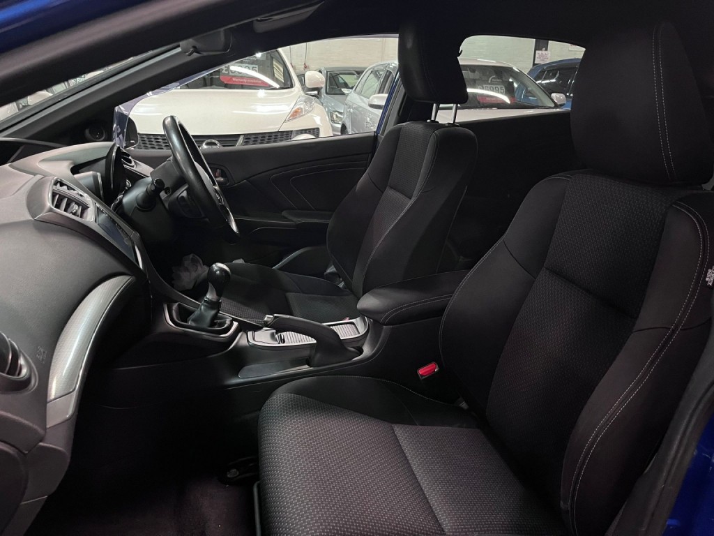 HONDA CIVIC 1.8 i-VTEC Sport 2015
