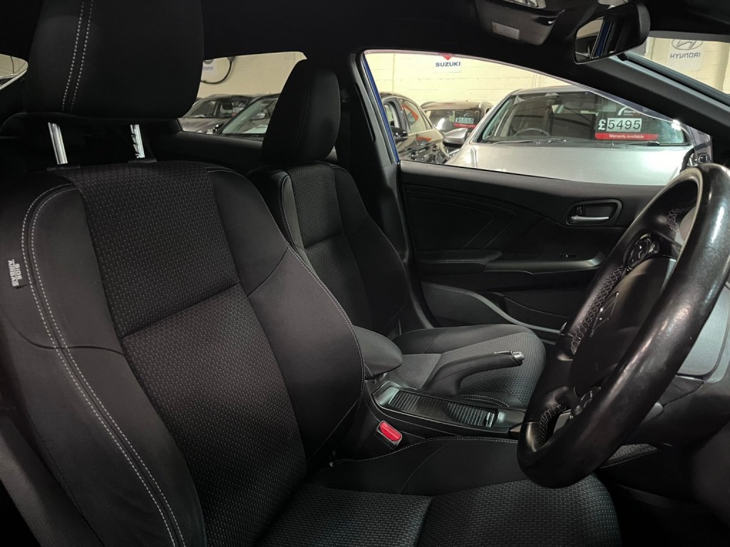 HONDA CIVIC 1.8 i-VTEC Sport 2015