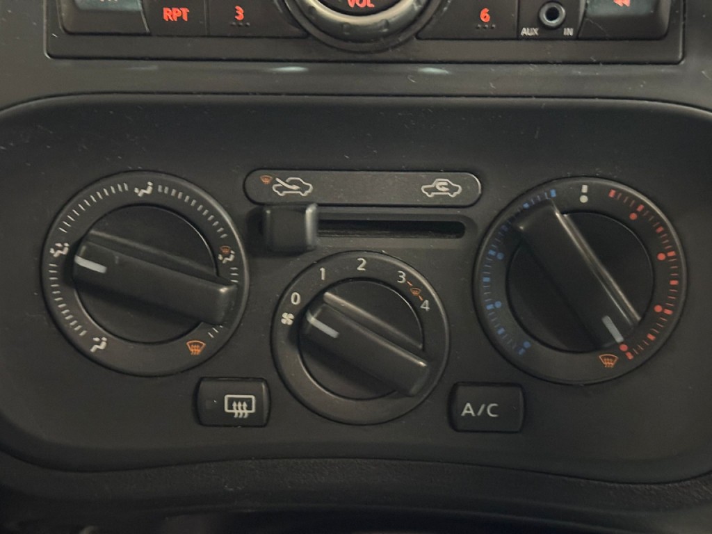 NISSAN JUKE 1.6 Visia 2014