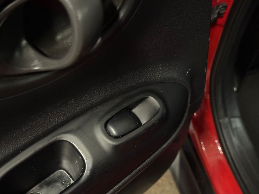 NISSAN JUKE 1.6 Visia 2014