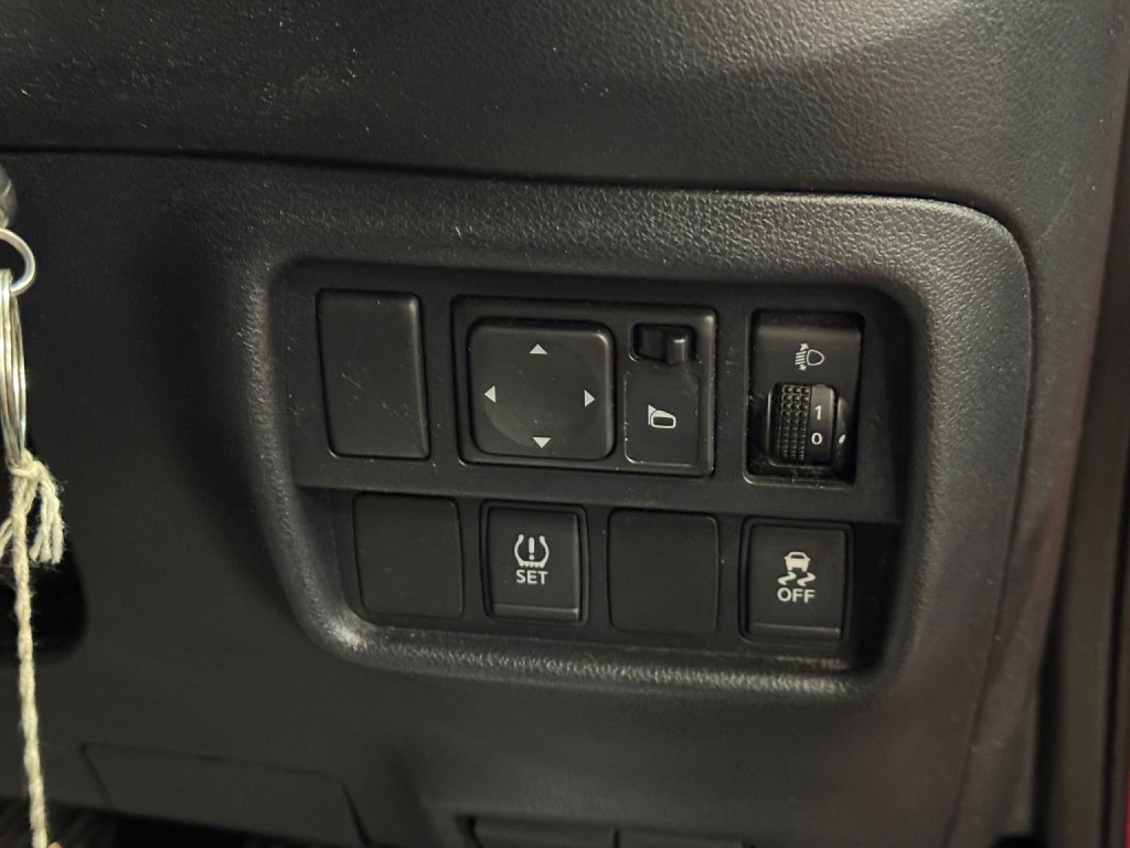 NISSAN JUKE 1.6 Visia 2014