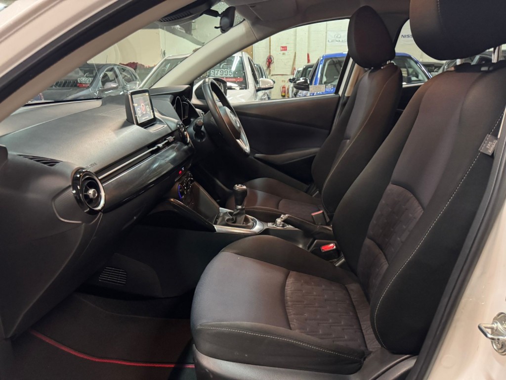 MAZDA MAZDA2 1.5 SKYACTIV-G Sports Launch Edition 2015