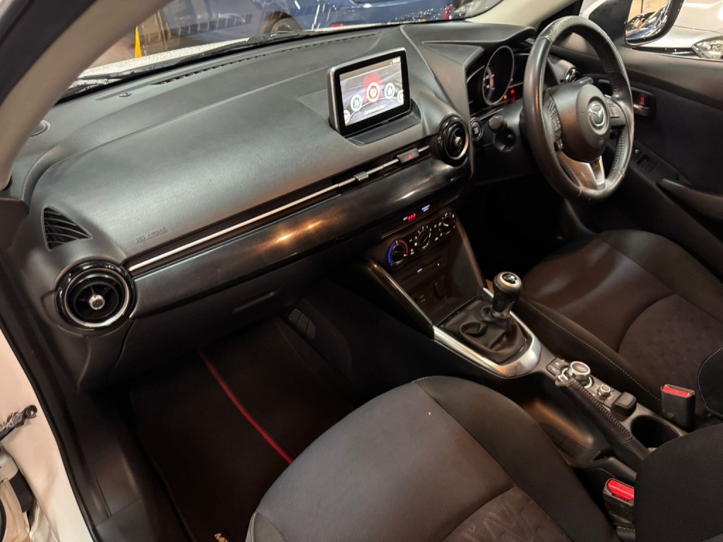 MAZDA MAZDA2 1.5 SKYACTIV-G Sports Launch Edition 2015