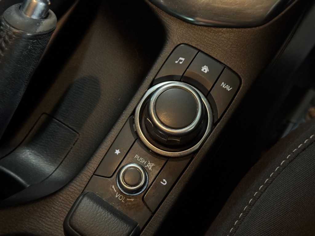 MAZDA MAZDA2 1.5 SKYACTIV-G Sports Launch Edition 2015