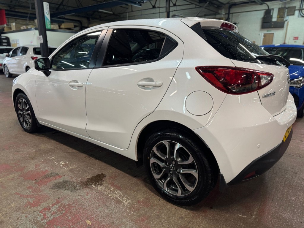 MAZDA MAZDA2 1.5 SKYACTIV-G Sports Launch Edition 2015