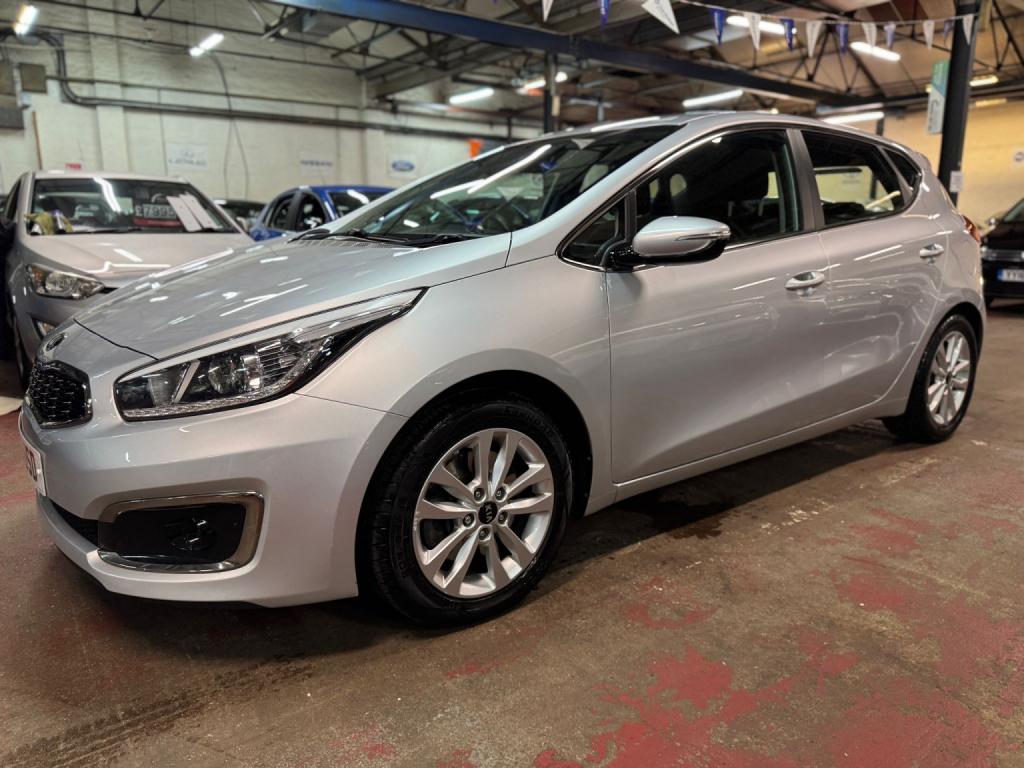 View KIA CEED 1.6 CRDi 2