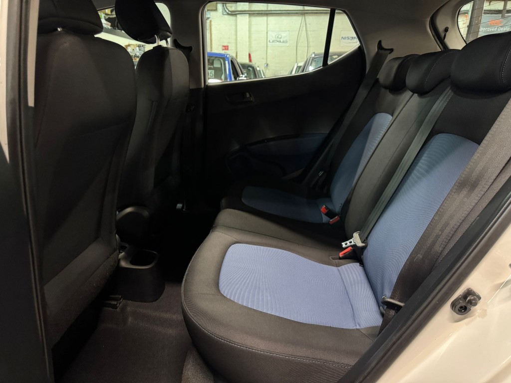 HYUNDAI I10 1.0 SE 2014