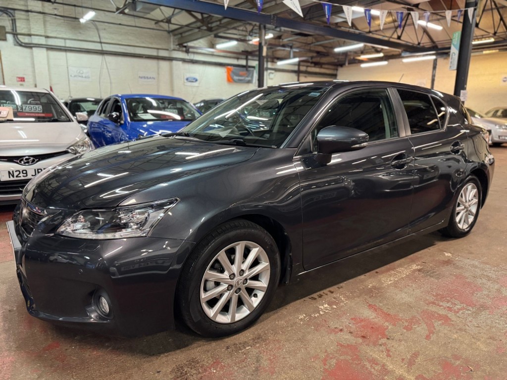 View LEXUS CT 1.8 200h SE-L