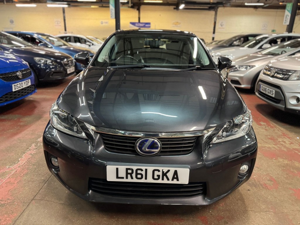 View LEXUS CT 1.8 200h SE-L