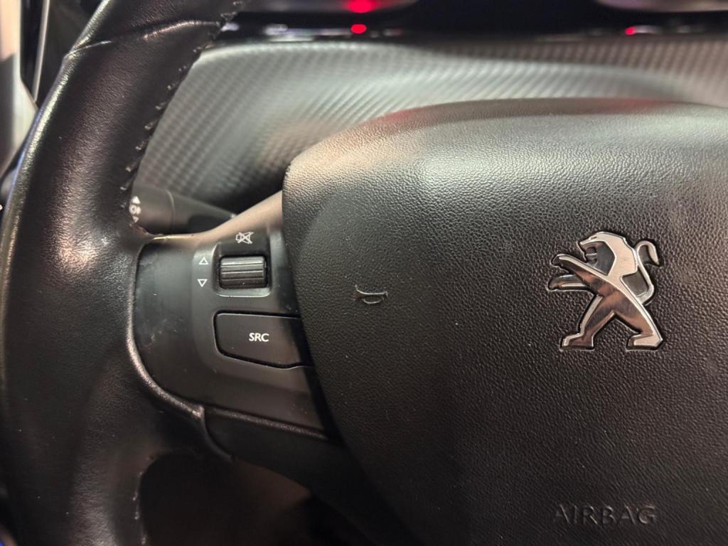 PEUGEOT 208 1.2 PureTech Active 2017