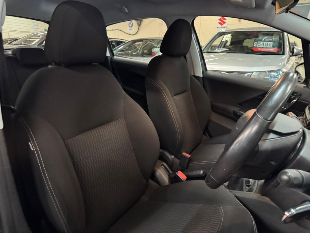 PEUGEOT 208 1.2 PureTech Active 2017