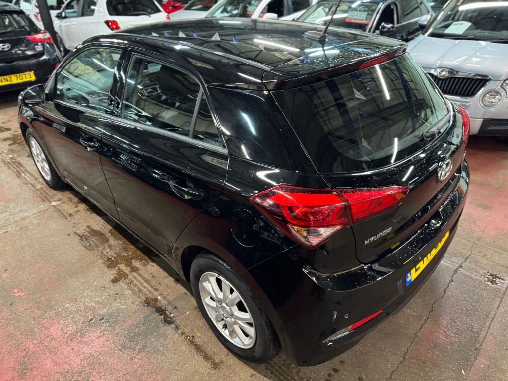 HYUNDAI I20 1.2 SE 2017