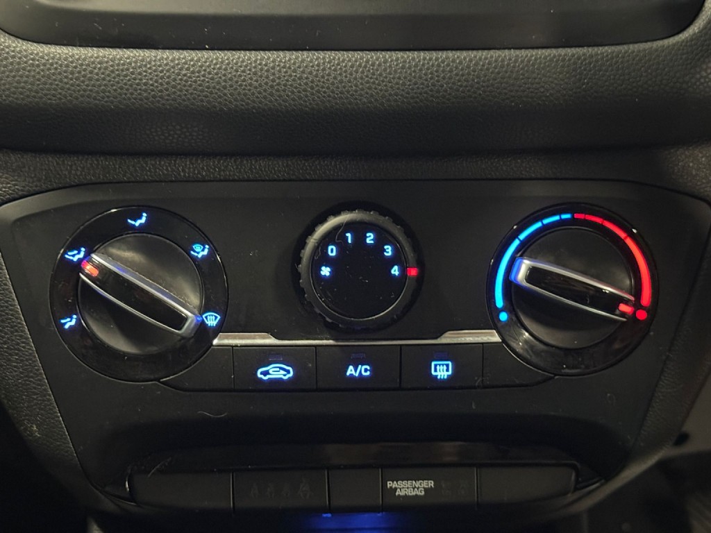 HYUNDAI I20 1.2 SE 2017