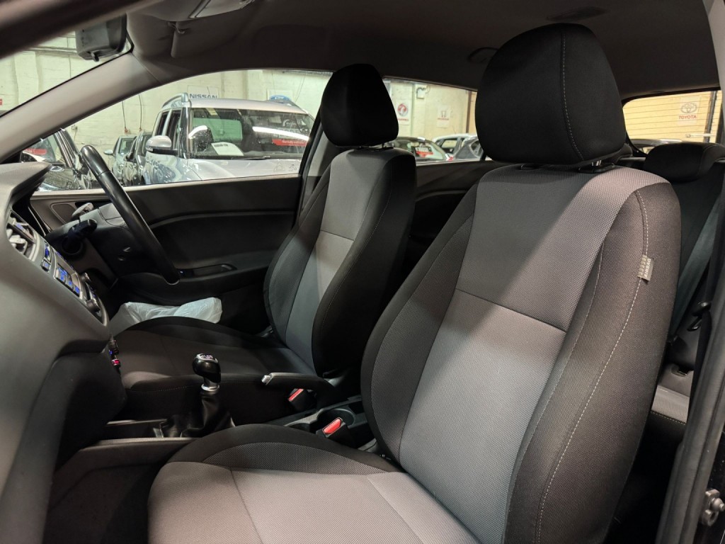 HYUNDAI I20 1.2 SE 2017