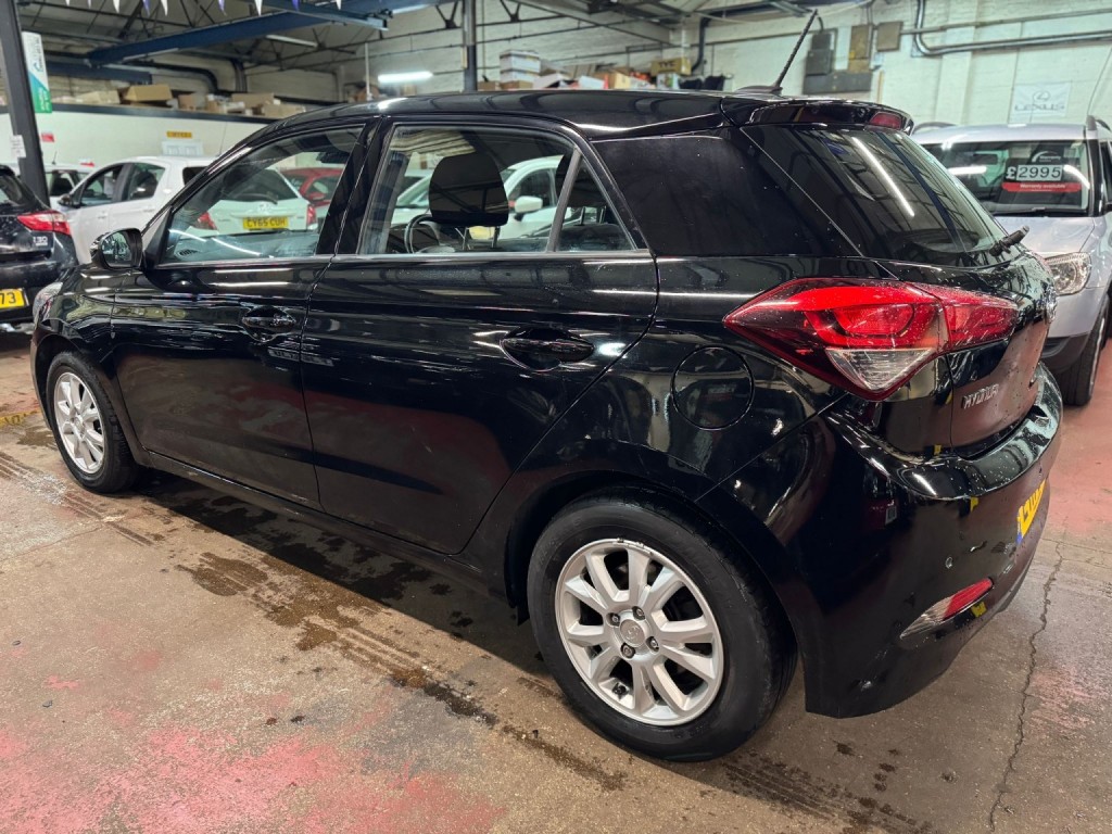 HYUNDAI I20 1.2 SE 2017